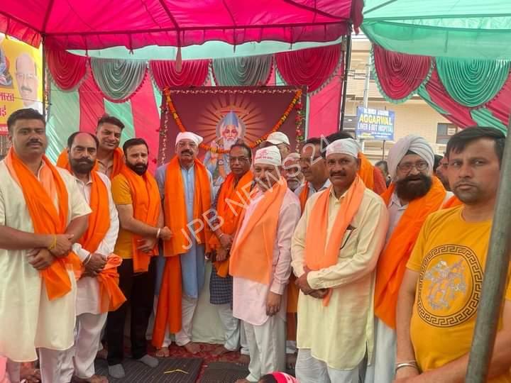 ਸਤਿਗੁਰੂ ਕਬੀਰ ਸਾਹਿਬ ਜੀ ਦੇ ਪ੍ਰਕਾਸ਼ ਪੁਰਬ ਮੌਕੇ ਤੇ ਭਾਰਗਵ ਨਗਰ ਤੋਂ ਸ਼ੋਭਾ ਯਾਤਰਾ ਕੱਢੀ