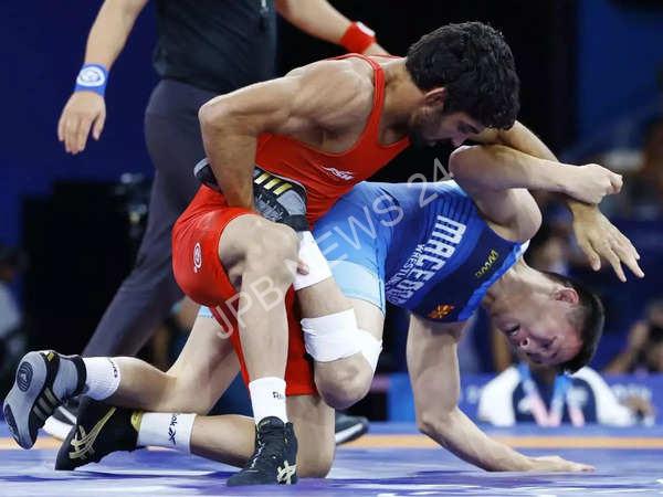 अमन सहरावत की कुश्ती में सफलता,  नीरज चोपड़ा के भाला फेंक फाइनल से भारतीय दर्शकों की उम्मीदें - Aman sehrawat's success in wrestling, Indian audience's expectations from neeraj chopra's javelin throw final