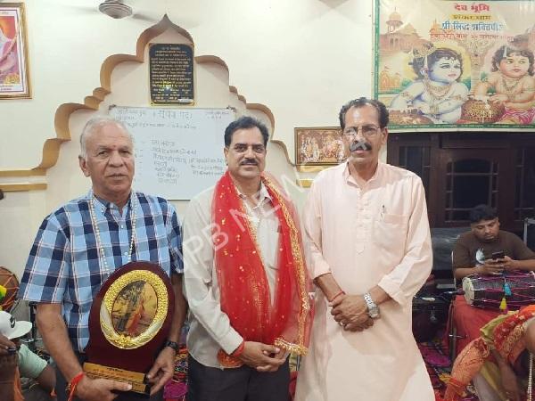 नवरात्रों के उपलक्ष्य में मां त्रिपुरमालिनी जी की चौंकी का देव भूमि शंकर धाम मंदिर टावर एनक्लेव फेस 2 में किया गया आयोजन - On the occasion of navaratri, Chaunki of maa tripurmalini ji was organized at devbhoomi shankar dham mandir tower enclave phase 2 