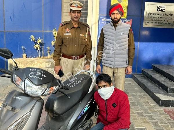 कमिश्नरेट पुलिस ने चोरी की एक्टिवा के साथ आरोपी को पकड़ा, साथी की पहचान की गई - Commissionerate police caught the accused with stolen activa, accomplice identified