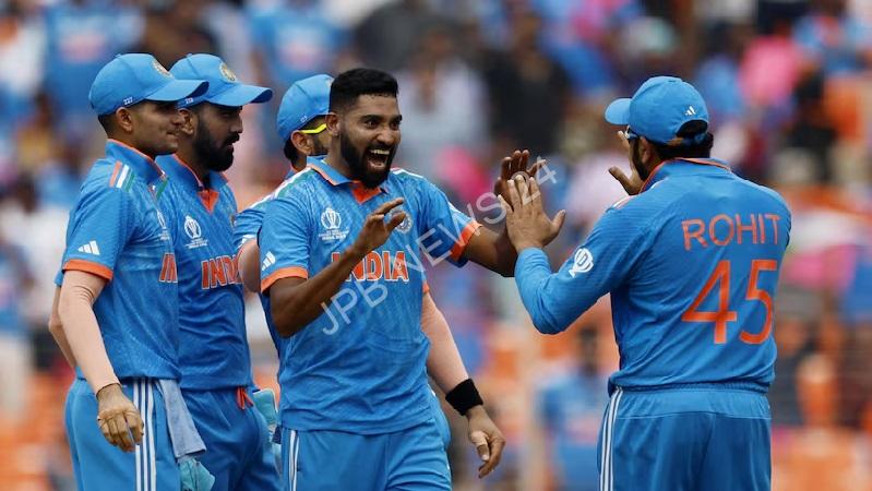 चैंपियंस ट्रॉफी के लिए नहीं चुने जाने पर रोहित शर्मा के पुरानी गेंद वाले दावे पर मोहम्मद सिराज का तीखा जवाब - Mohammed siraj sharp reply to rohit sharma old ball claim on not being selected for champions trophy 