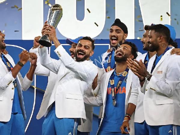 चैंपियंस ट्रॉफी के लिए बीसीसीआई का नकद पुरस्कार आधिकारिक पुरस्कार राशि से तीन गुना है - BCCI cash prize for champions trophy is three times the official prize money