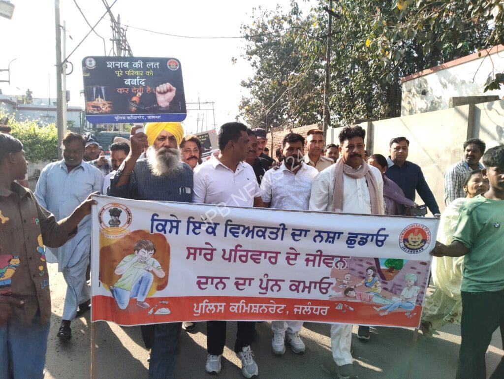 पंजाब सरकार द्वारा चलाई जा रही युद्ध नशा विरुद्ध मुहिम को रेली निकालकर प्रमोट कर रहे विधायक रमन अरोड़ा - MLA Raman arora is promoting the war against drugs campaign being run by the punjab government by taking out a rally