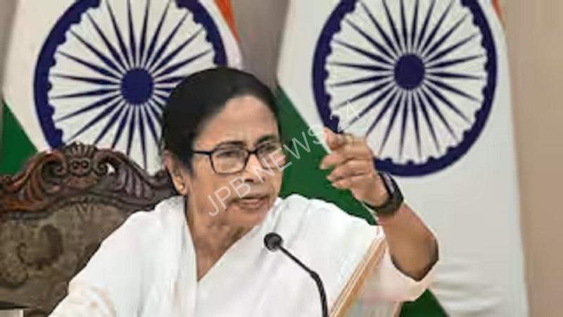 मुर्शिदाबाद हिंसा के बाद ममता बनर्जी का भाजपा-आरएसएस पर हमला, लगाया 'विभाजनकारी राजनीति' का आरोप - After murshidabad violence, Mamata banerjee attacks BJP-RSS, accuses them of 'divisive politics'