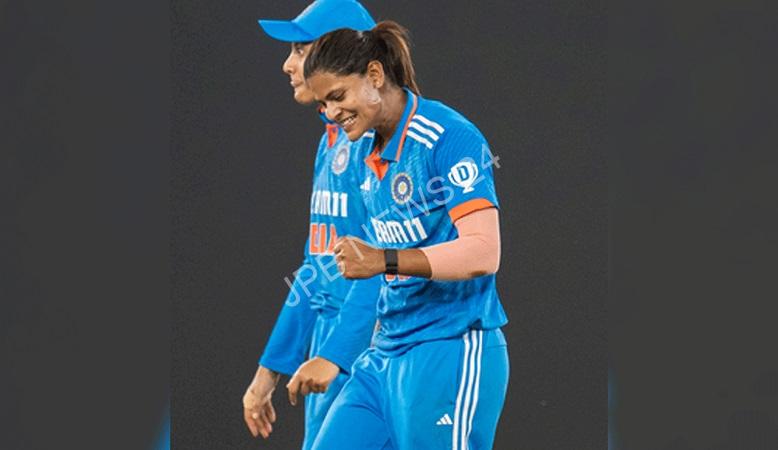 राधा यादव इंग्लैंड दौरे के लिए भारतीय महिला क्रिकेट टीम में शामिल, चोटिल शुचि उपाध्याय की जगह मिली - Radha yadav included in the indian women cricket team for the england tour, replaced injured shuchi upadhyay